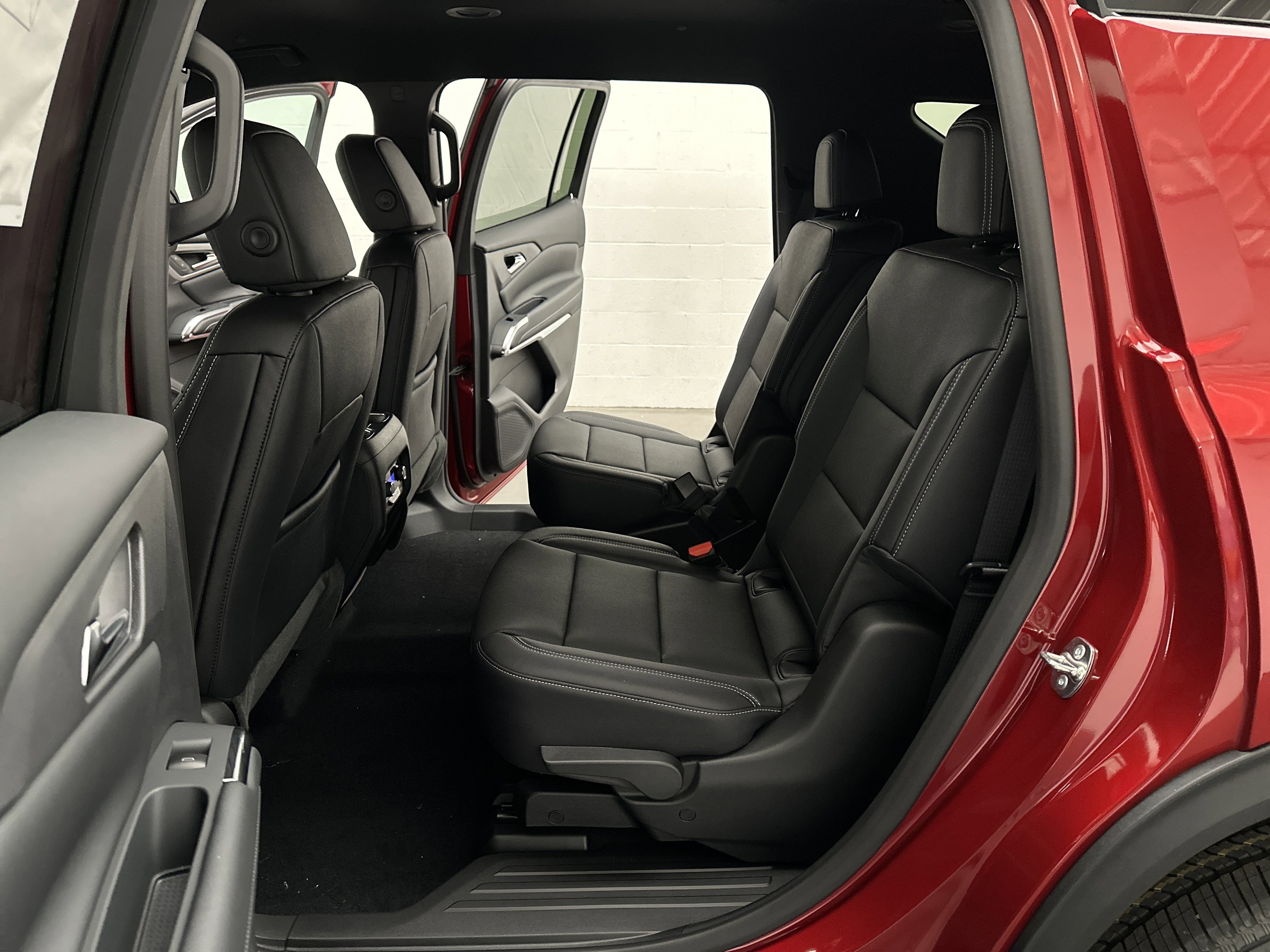 New 2026 Chevrolet Traverse LT w/ Driver Confidence Package image 22