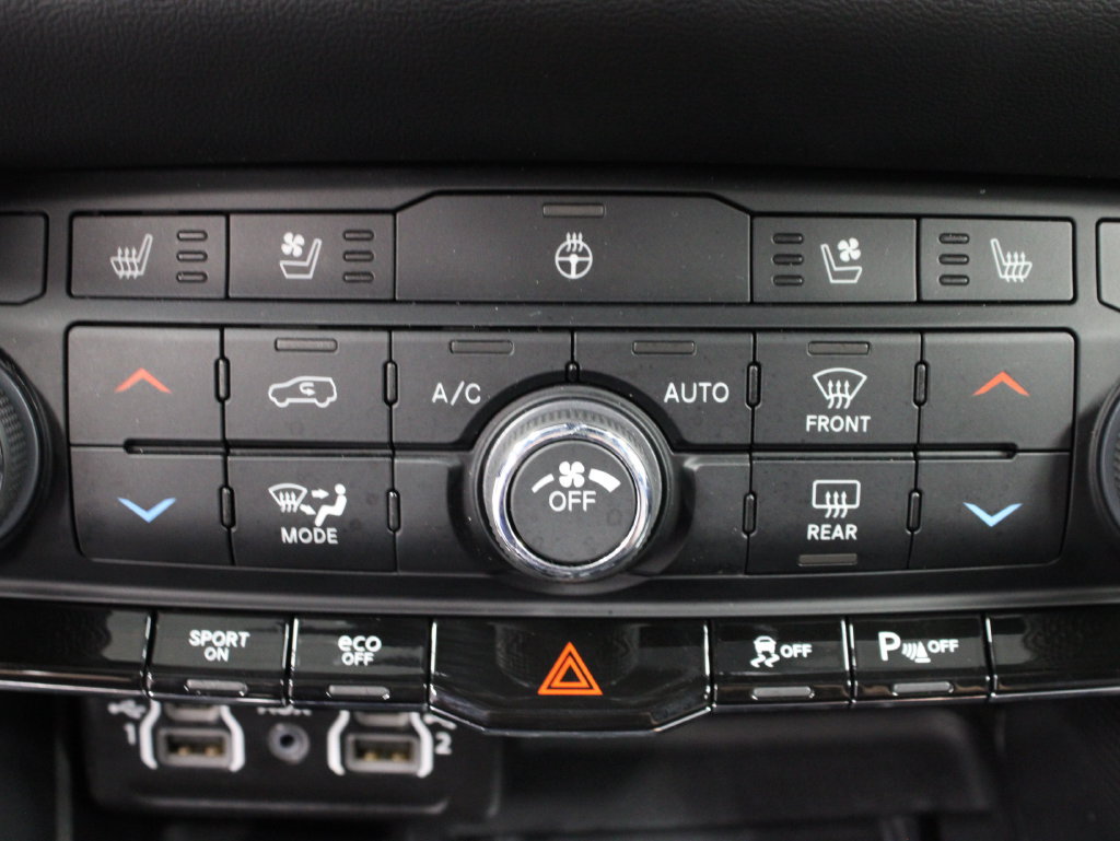 Used 2025 Dodge Durango R/T AWD/4WD image 57