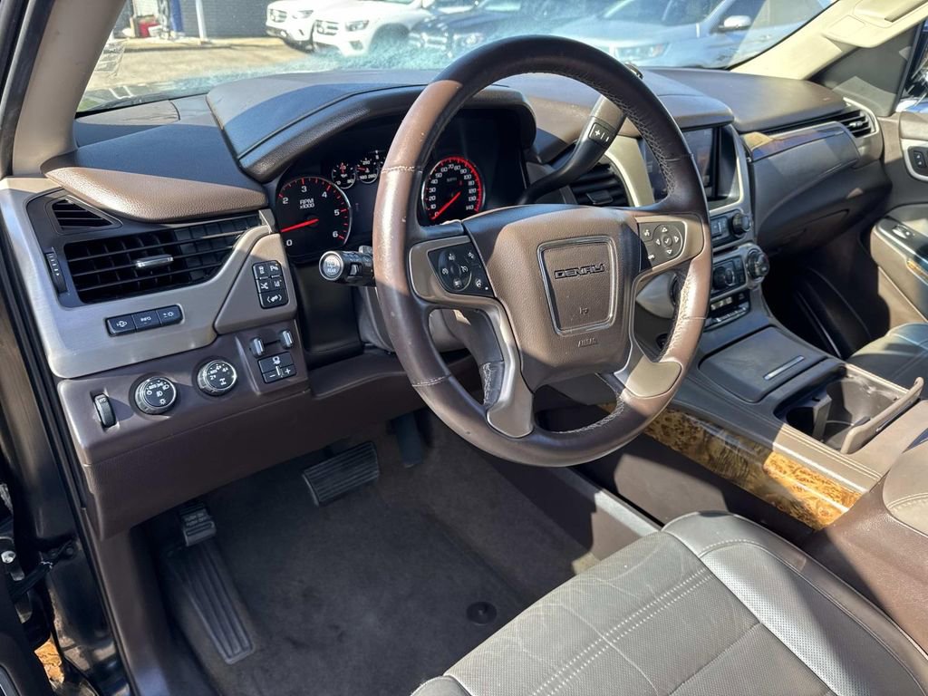 Used 2015 GMC Yukon XL Denali w/ Premium Package image 20