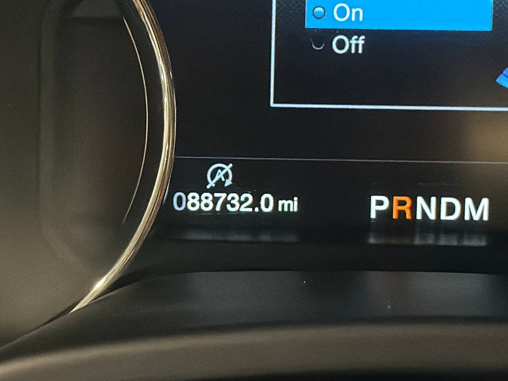 Used 2019 Ford F150 Lariat w/ Equipment Group 502A Luxury AWD/4WD image 11