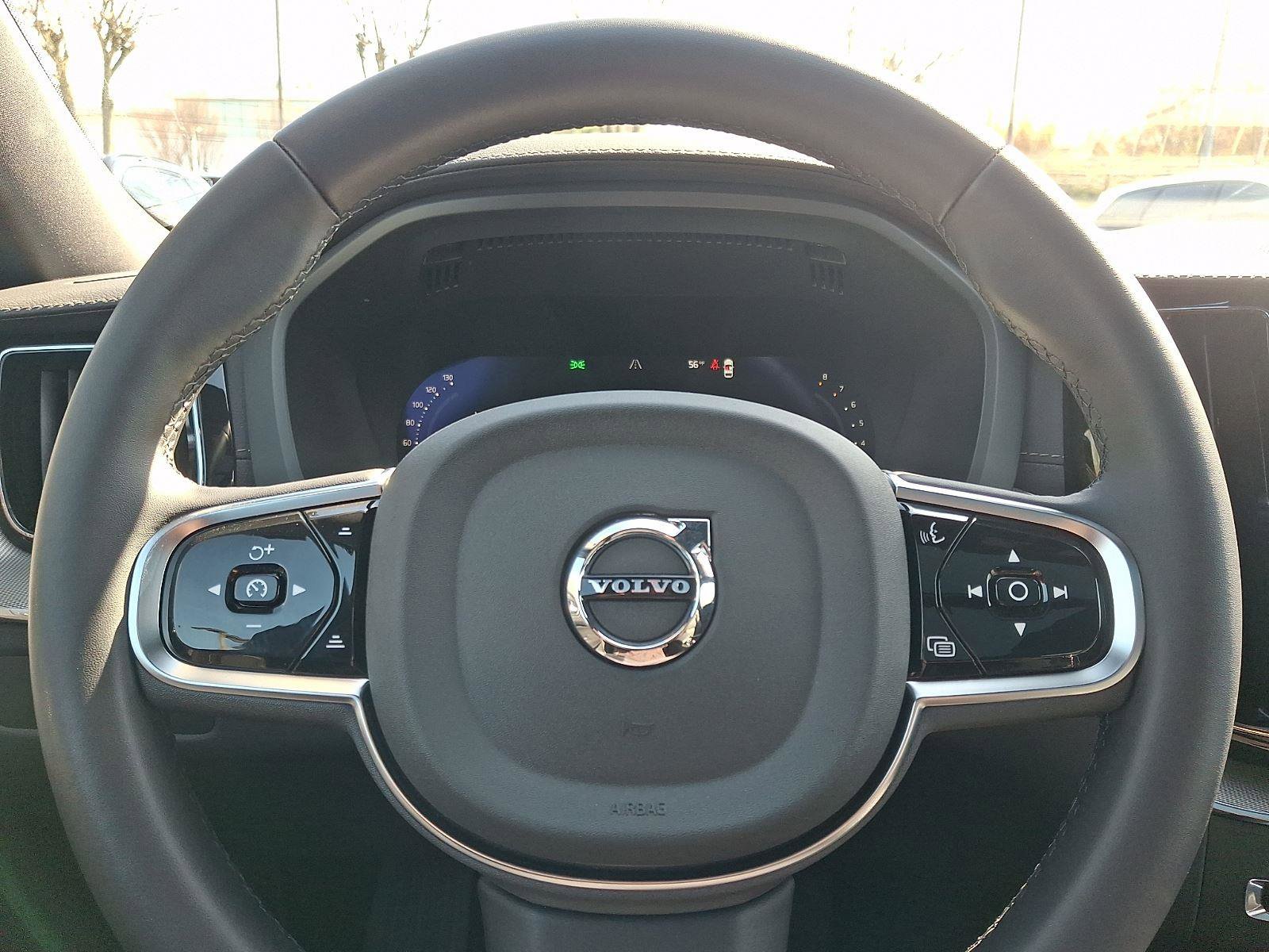 Certified 2024 Volvo XC60 B5 Ultimate w/ Climate Package AWD/4WD image 21