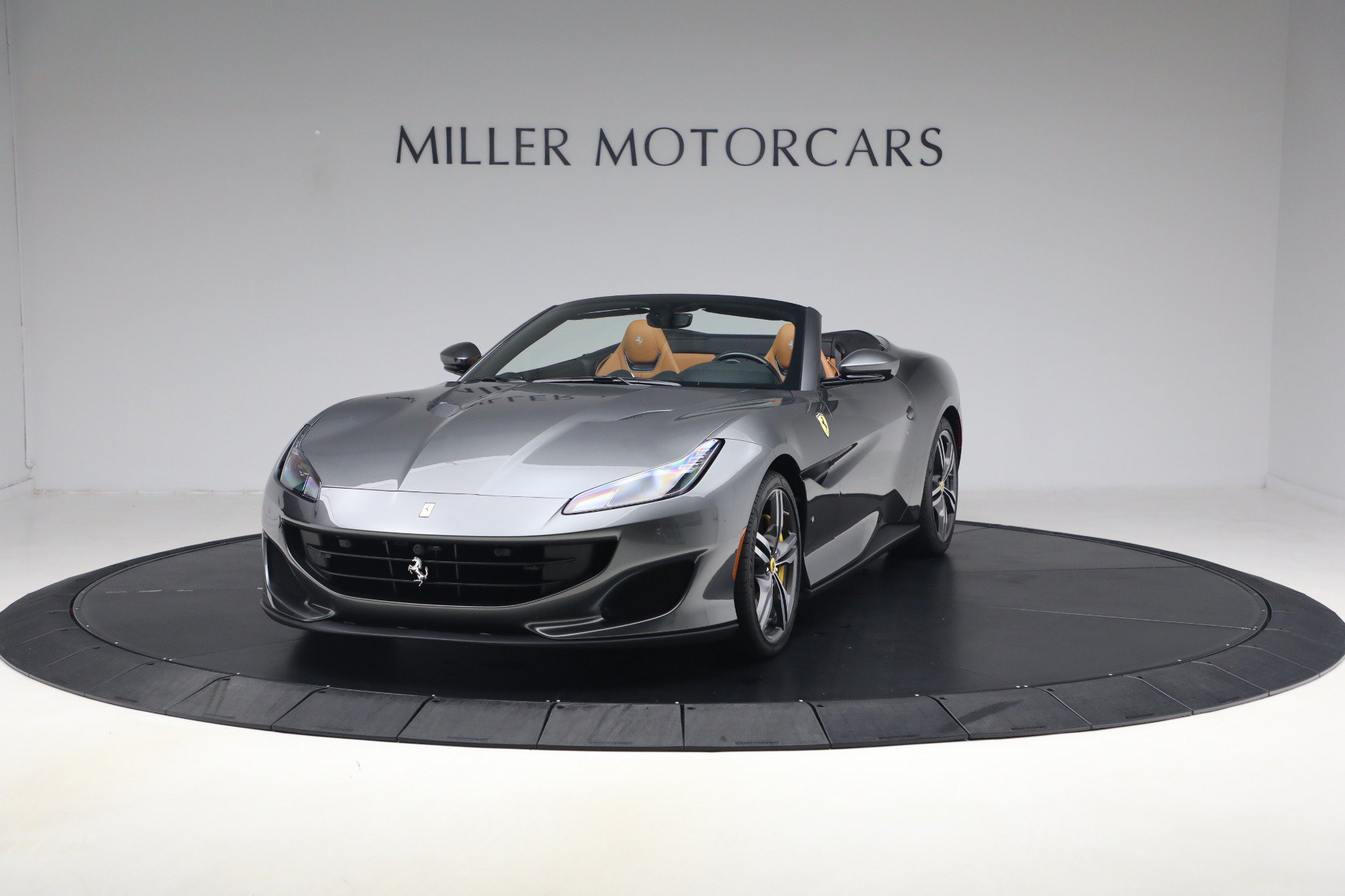 Certified 2019 Ferrari Portofino RWD image 1