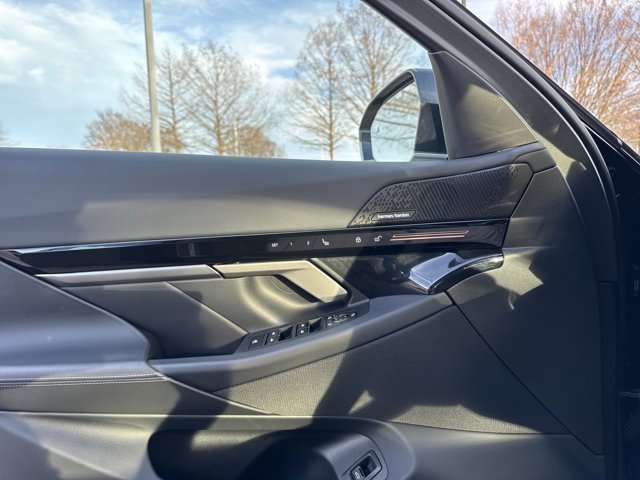 Certified 2025 BMW 530i xDrive image 21