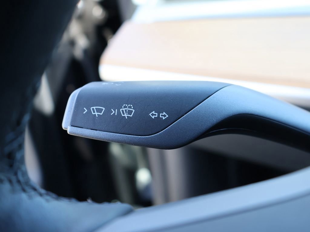 Used 2022 Tesla Model Y Performance image 44