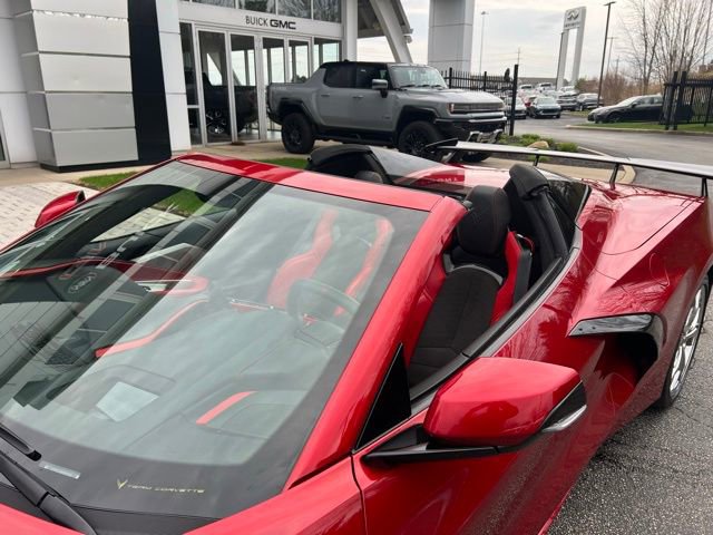 Used 2021 Chevrolet Corvette Stingray Premium Conv w/ Z51 Performance Package RWD image 12