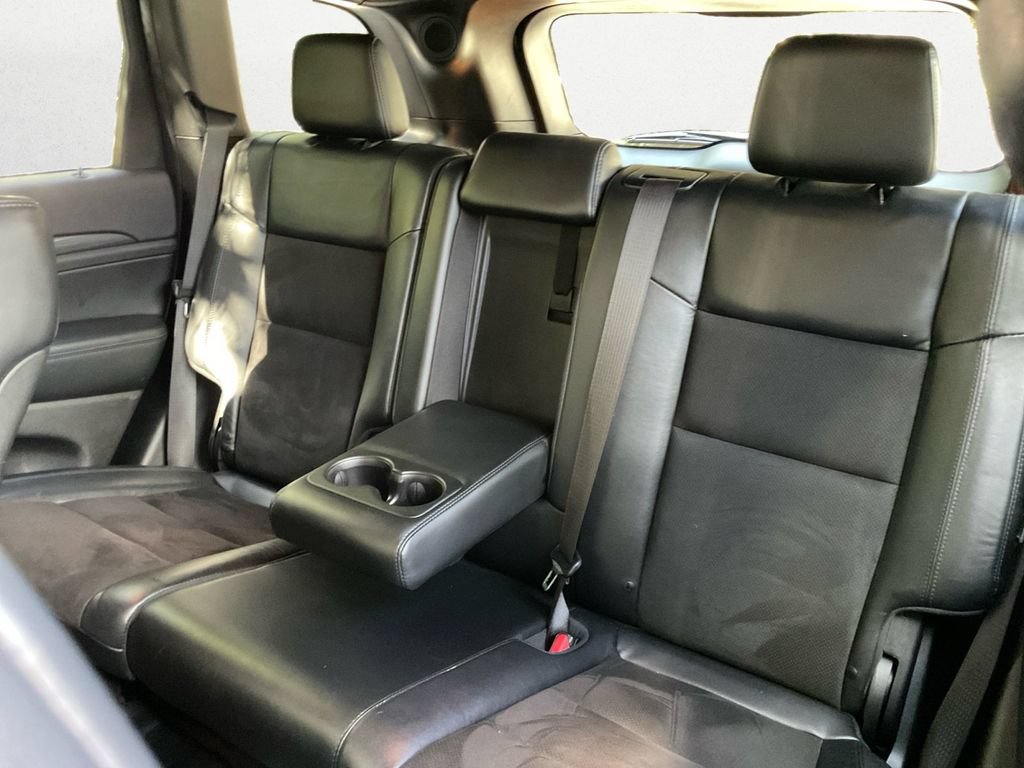 Used 2019 Jeep Grand Cherokee Laredo w/ Laredo X Package AWD/4WD image 9