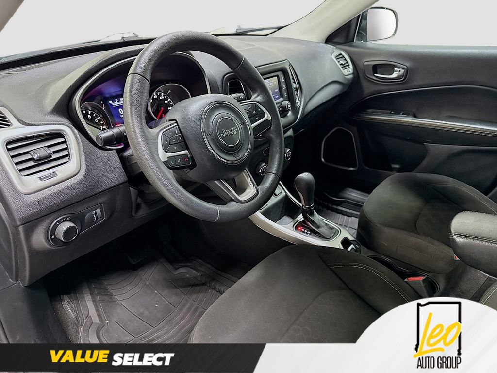 Used 2018 Jeep Compass Sport FWD image 9