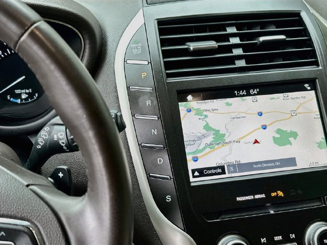 Used 2019 Lincoln MKC Select w/ Select Plus Package FWD image 17