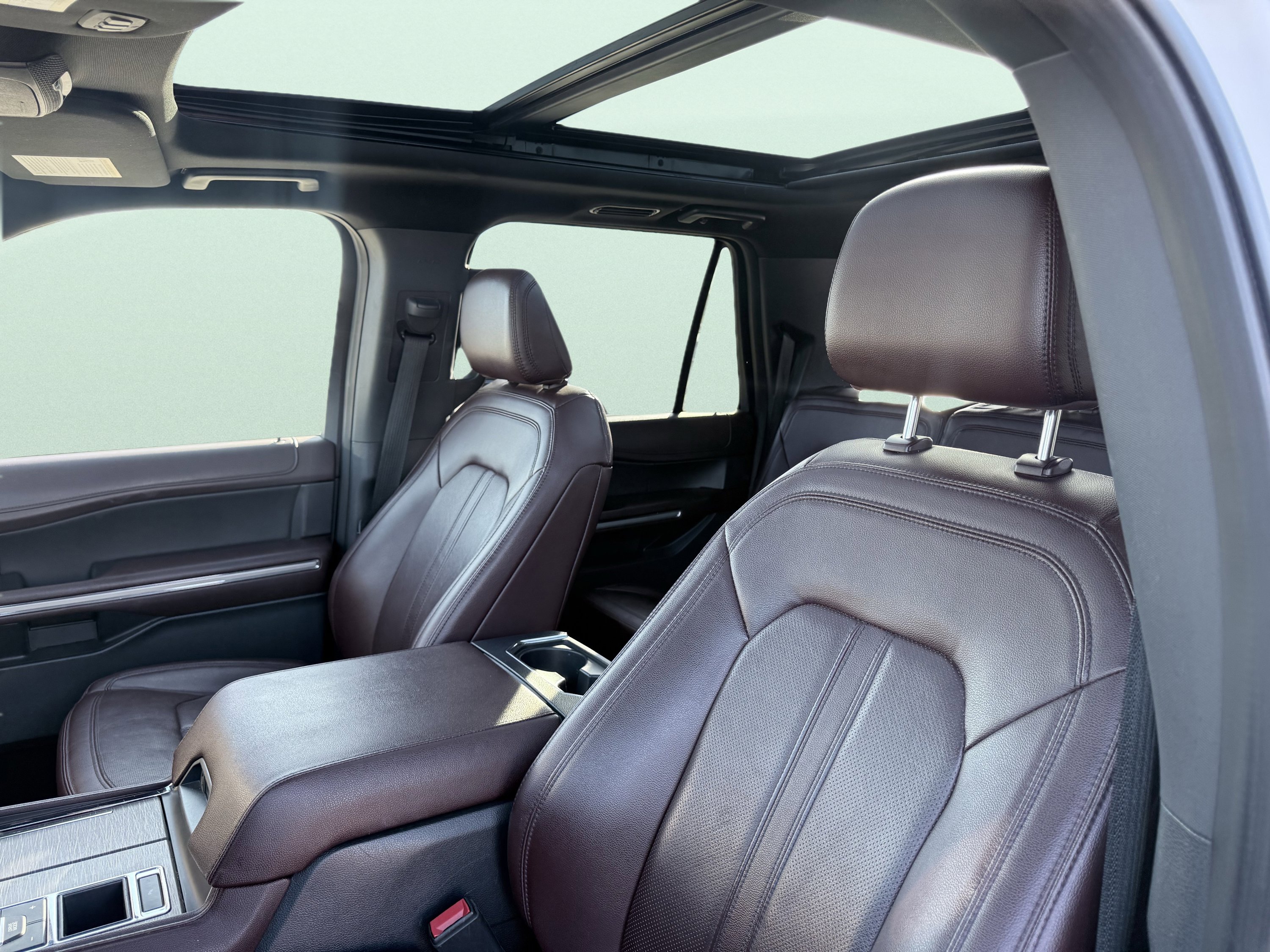 Used 2023 Ford Expedition Max Limited image 32