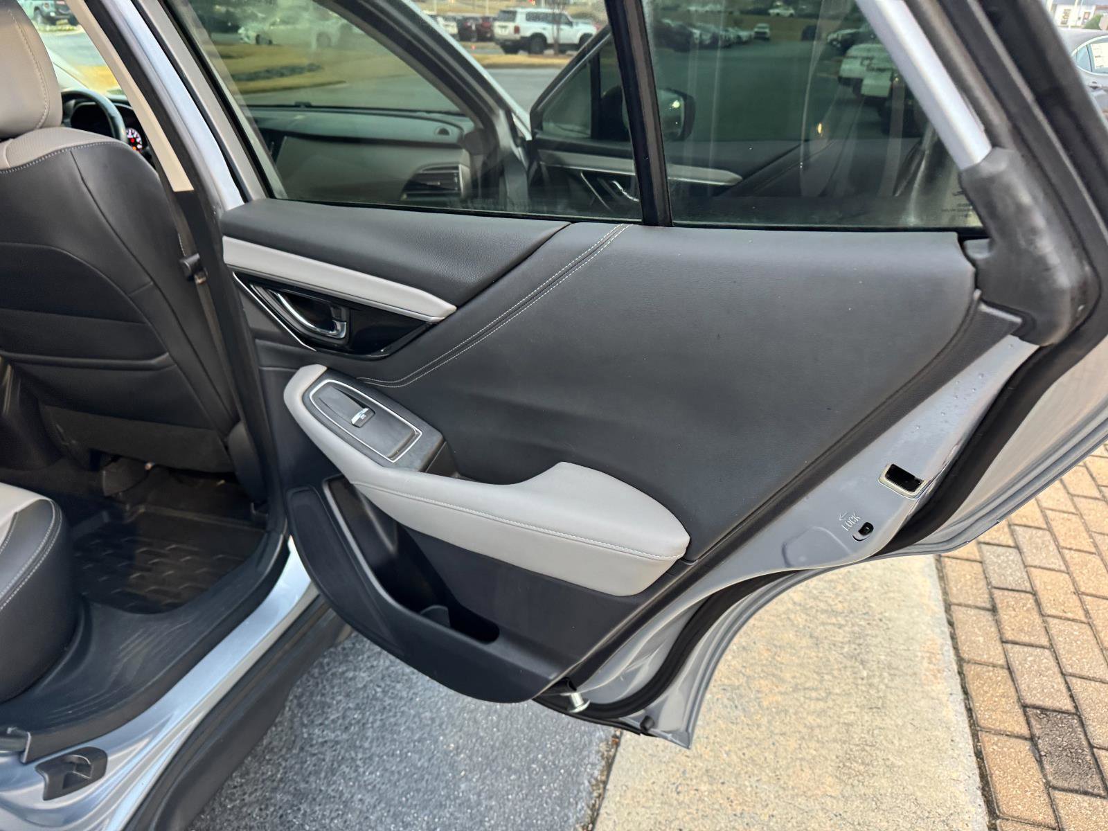 Used 2020 Subaru Outback Limited w/ Popular Package #2 image 10