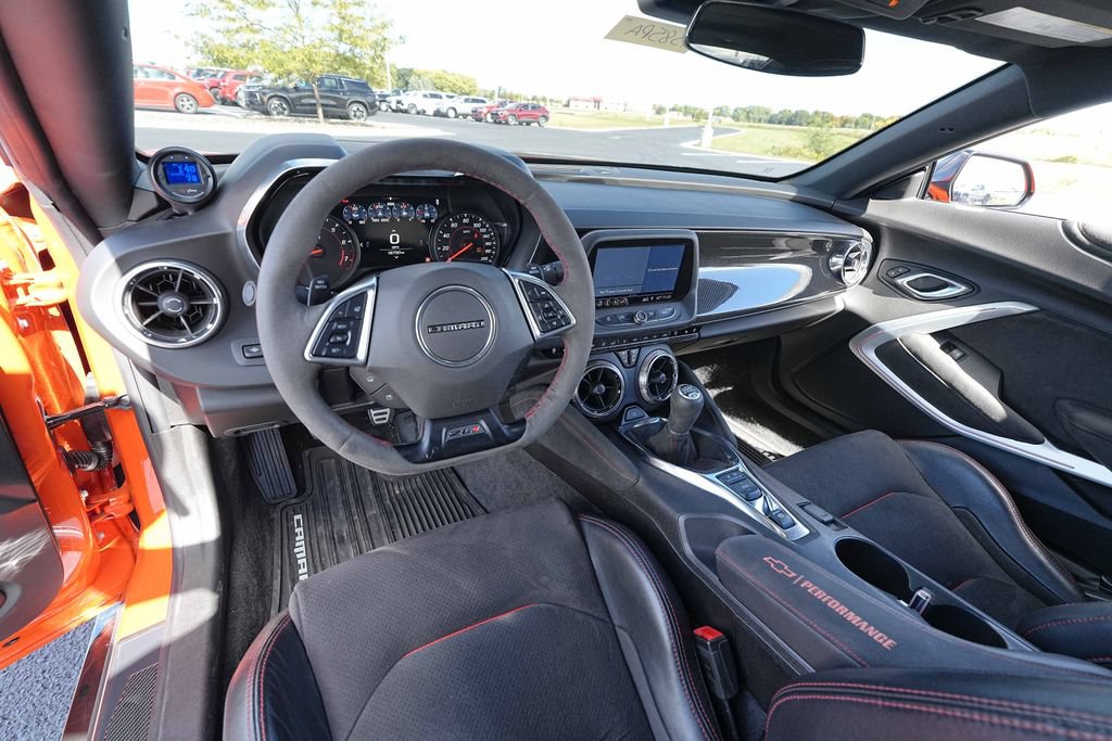 Used 2019 Chevrolet Camaro ZL1 RWD image 23