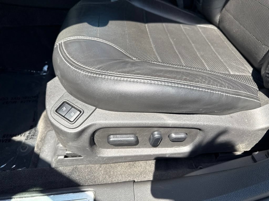 Used 2013 Ford Taurus SHO AWD/4WD image 16