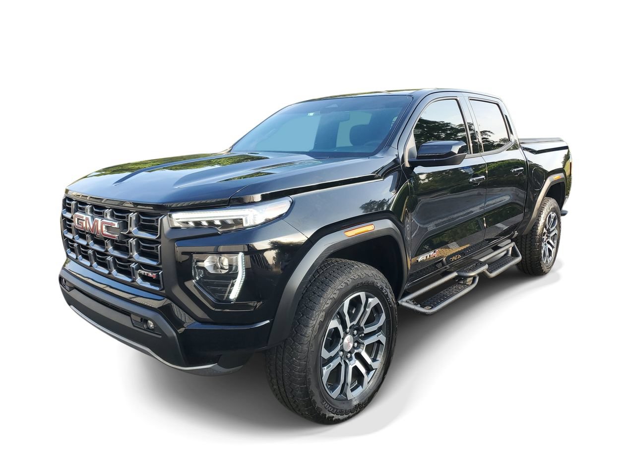 Used 2024 GMC Canyon AT4 AWD/4WD image 2