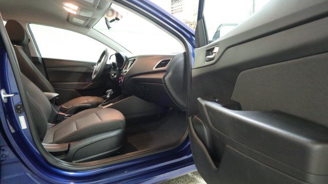 Used 2021 Hyundai Accent SEL w/ Cargo Package FWD image 10