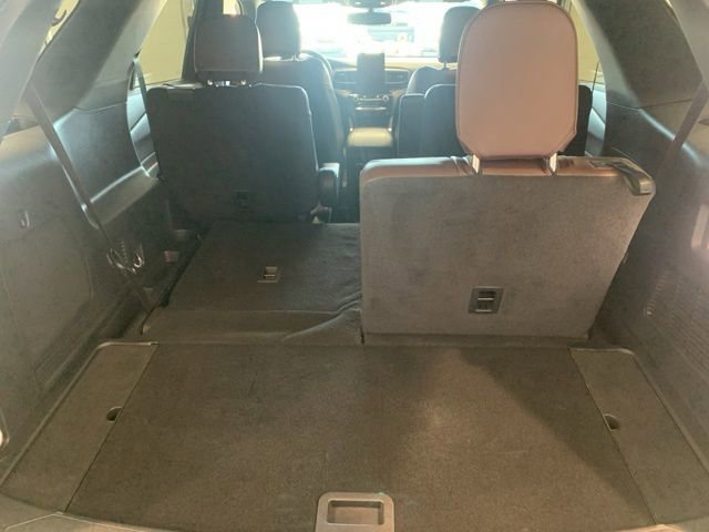 Used 2023 Ford Explorer Platinum w/ Technology Package AWD/4WD image 6