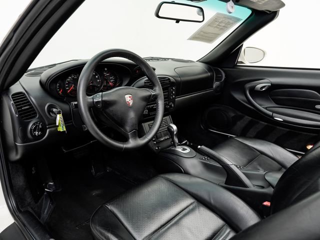 Used 2001 Porsche 911 Carrera RWD image 4