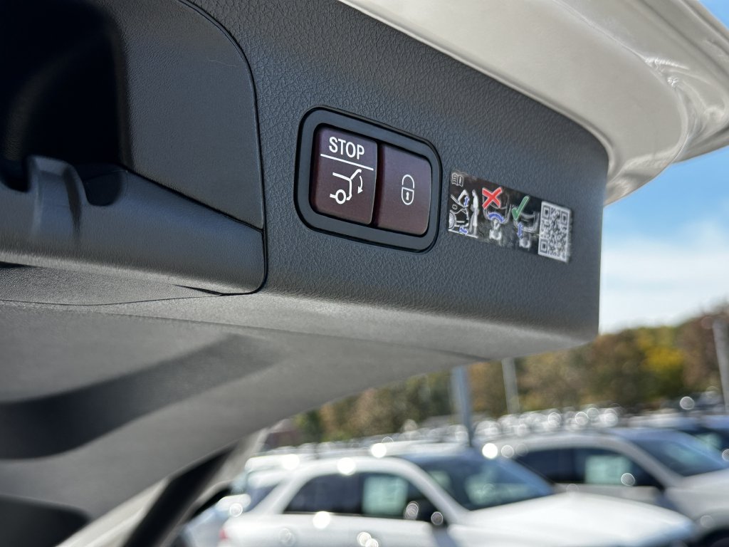 Certified 2025 Mercedes-Benz GLS 63 AMG 4MATIC image 22