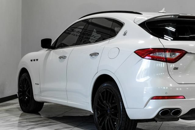 Used 2018 Maserati Levante GranSport AWD/4WD image 13