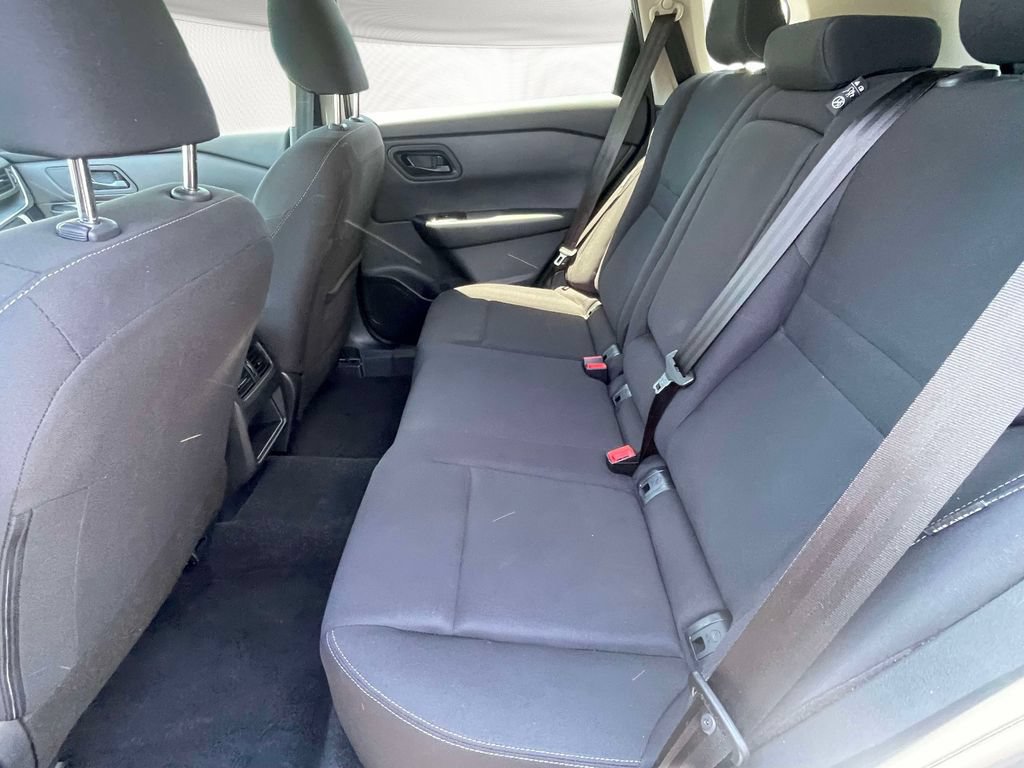 Used 2026 Nissan Rogue S FWD image 10