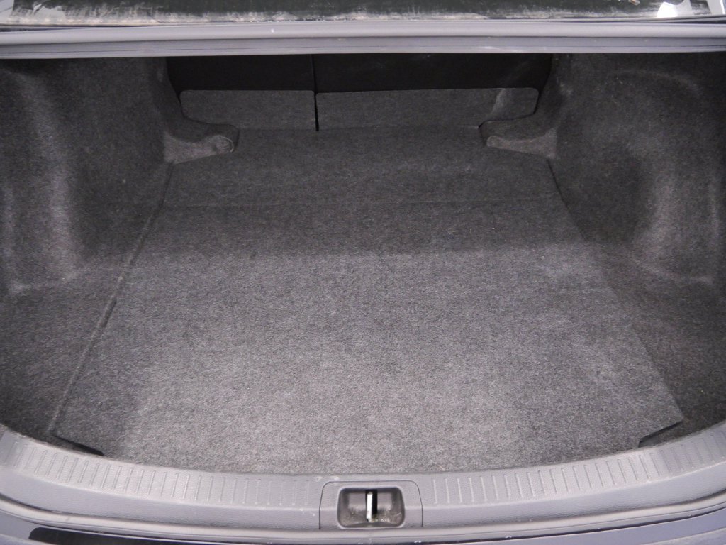 Used 2025 Toyota Corolla LE FWD image 16