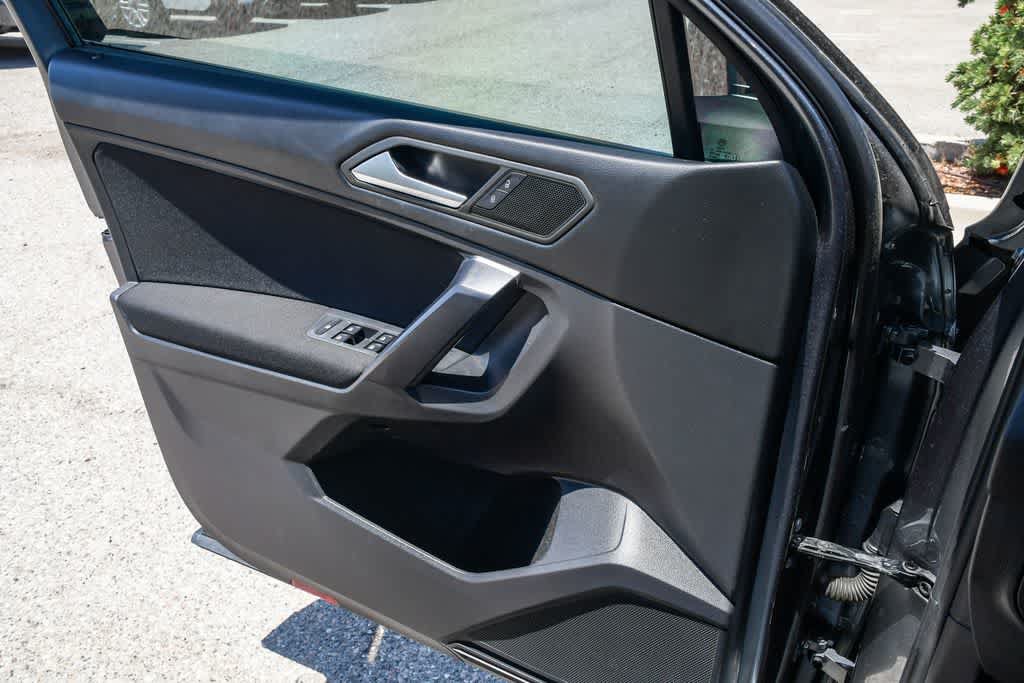 Used 2021 Volkswagen Tiguan S FWD image 21