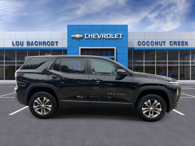Used 2026 Chevrolet Equinox LT FWD image 9