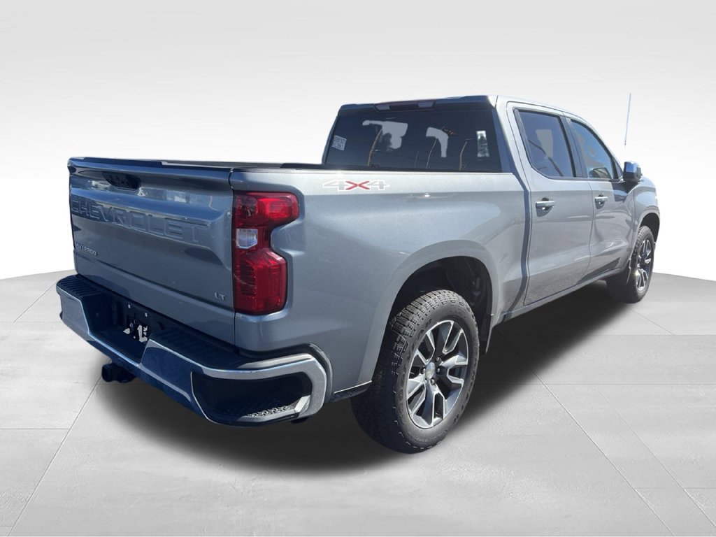 Used 2024 Chevrolet Silverado 1500 LT AWD/4WD image 11