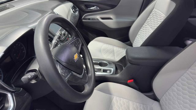 Used 2018 Chevrolet Equinox LS FWD image 23