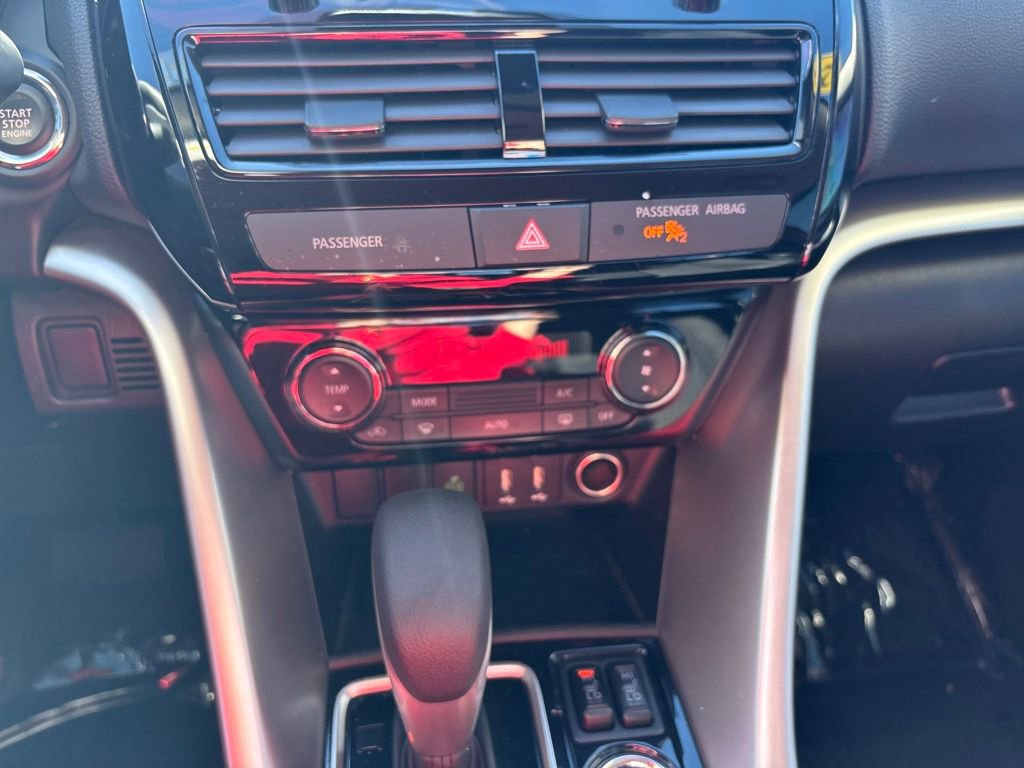 Used 2024 Mitsubishi Eclipse Cross LE image 20