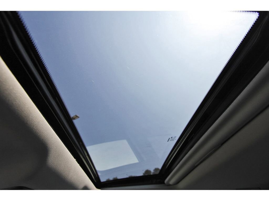 Used 2024 Nissan Altima 2.5 SR w/ SR Premium Package image 25