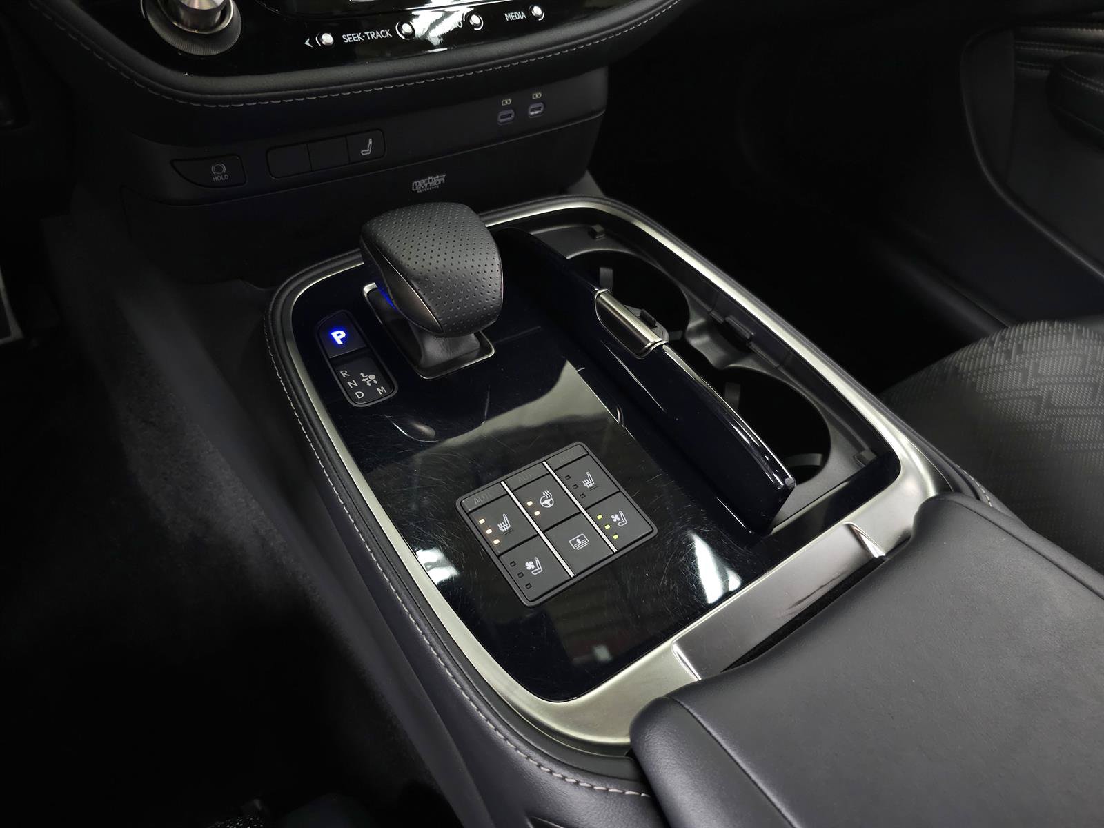 Certified 2024 Lexus LS 500 F Sport AWD/4WD image 28