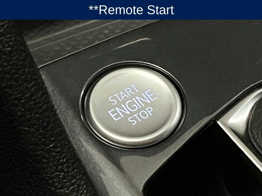 Used 2024 Volkswagen Tiguan SE w/ Panoramic Sunroof Package image 15