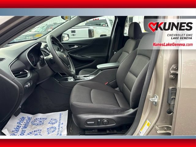 Used 2025 Chevrolet Malibu LT FWD image 14