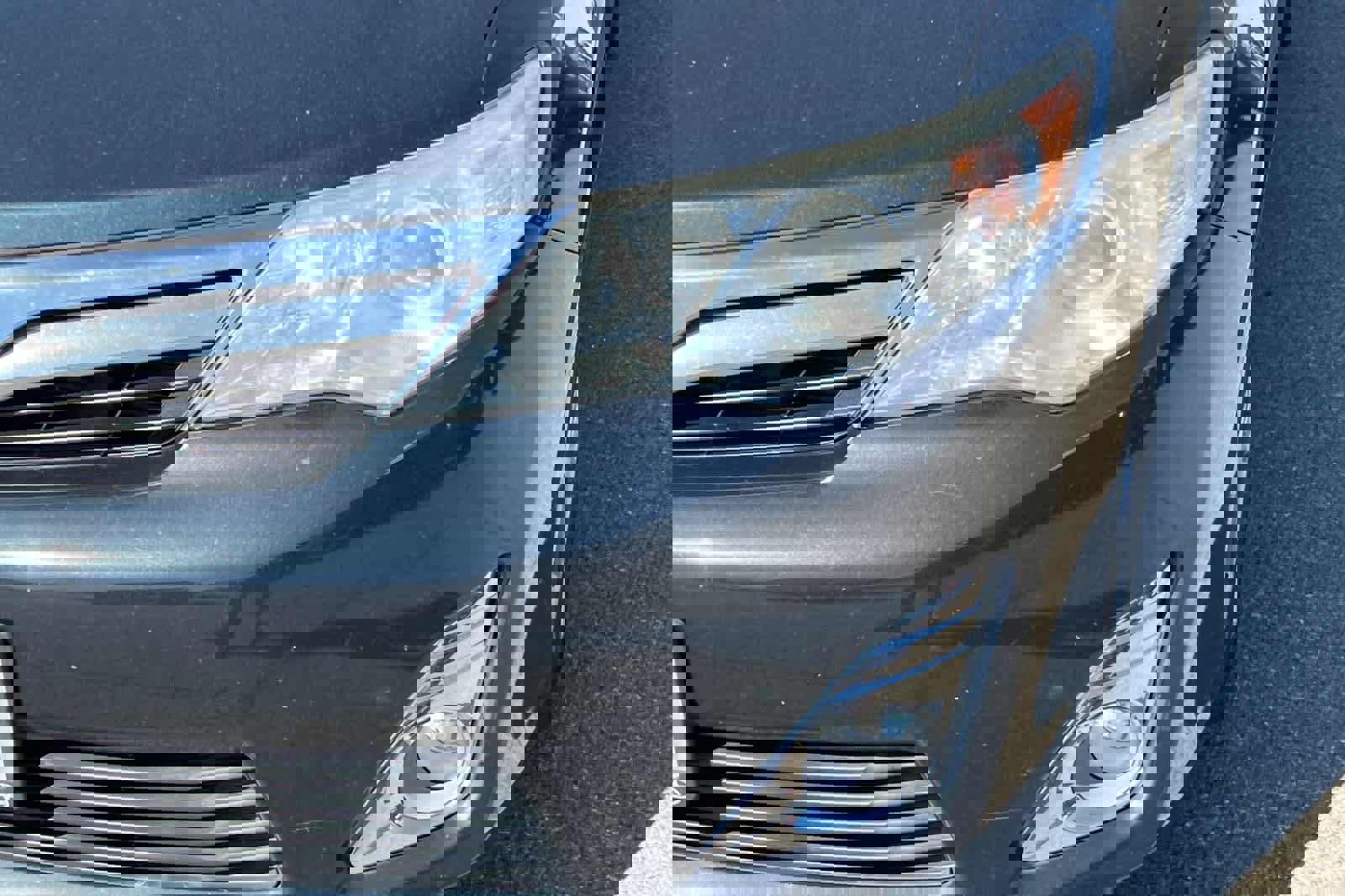 Used 2013 Toyota Camry XLE w/ Leather Pkg image 10