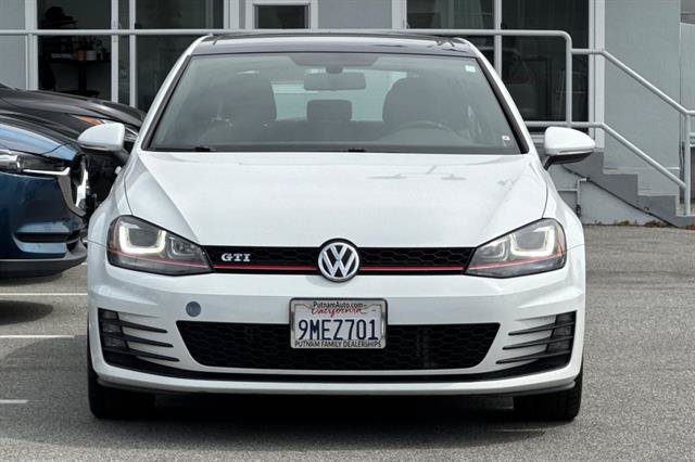 Used 2015 Volkswagen GTI SE w/ Lighting Package (SEL) FWD image 8