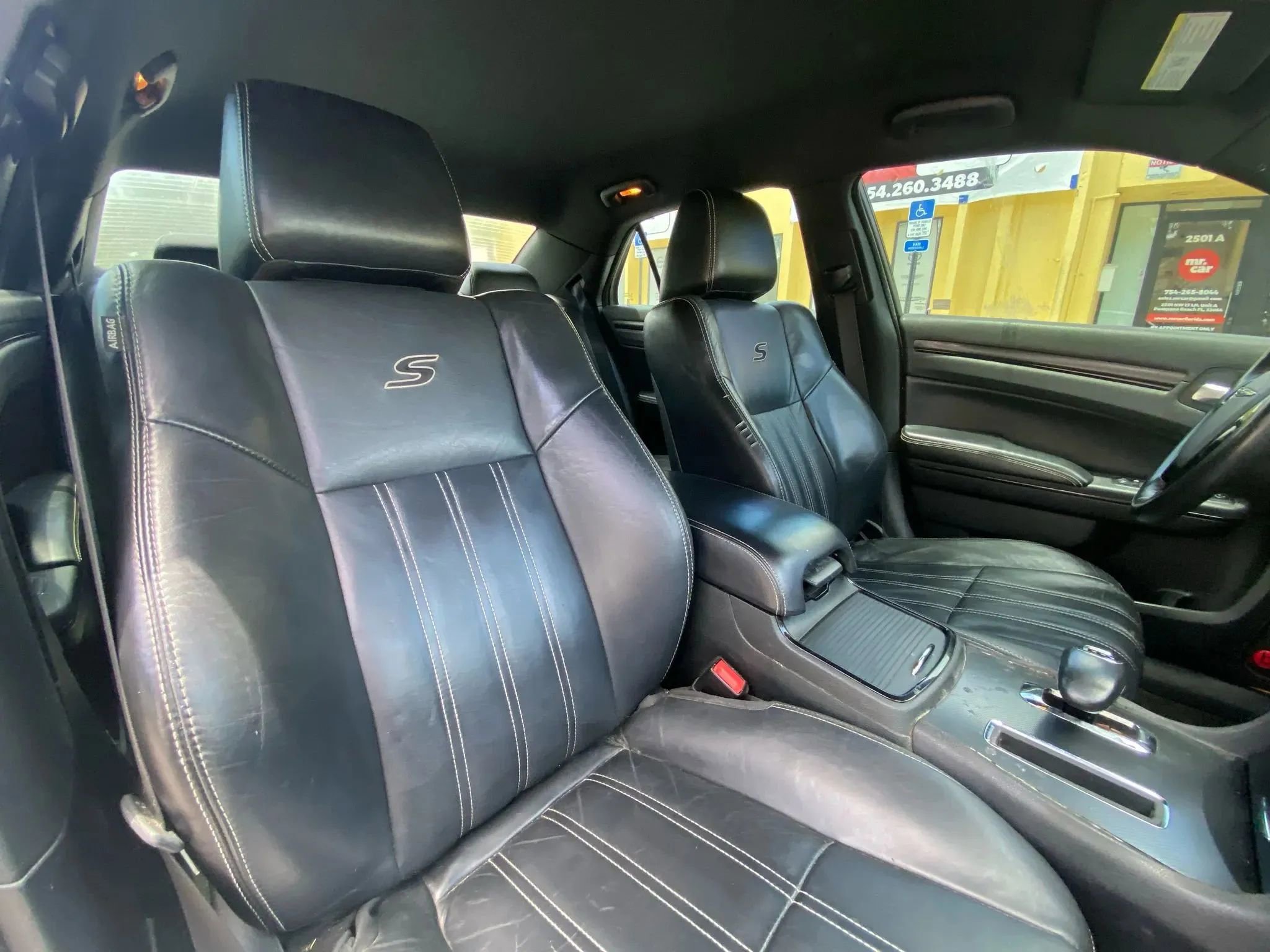 Used 2014 Chrysler 300 S image 27