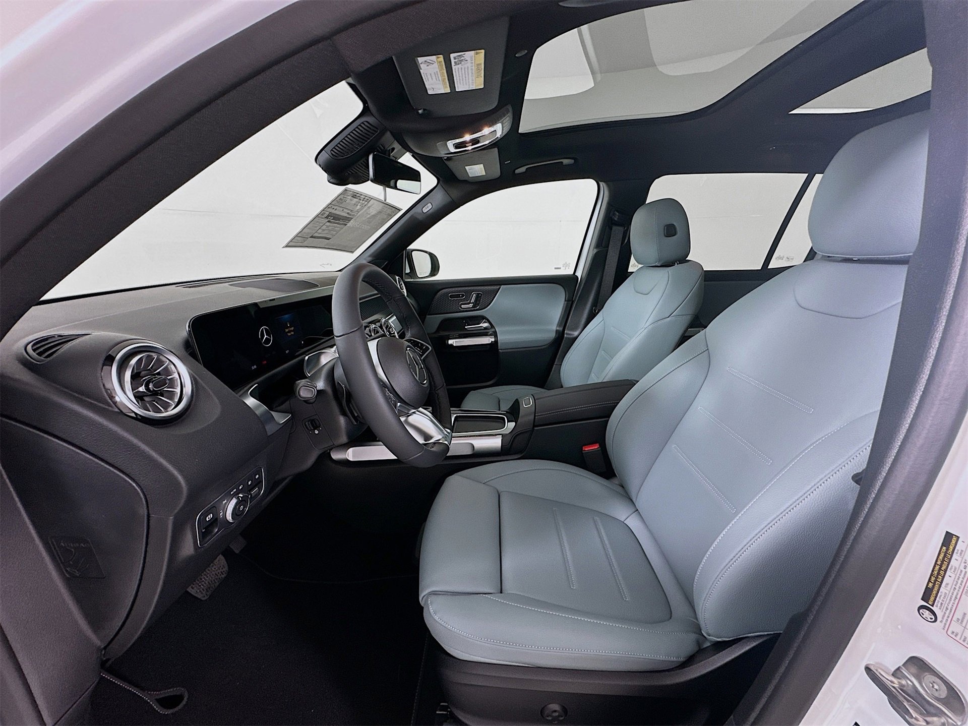 New 2026 Mercedes-Benz GLB 250 image 22