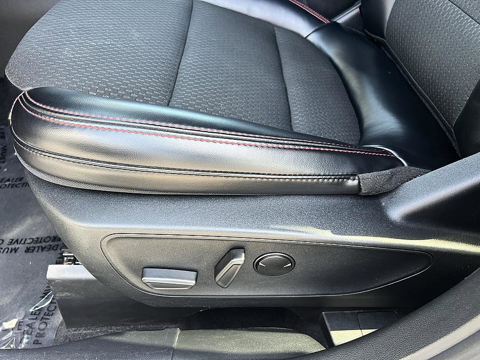 Used 2024 Ford Escape ST-Line image 21