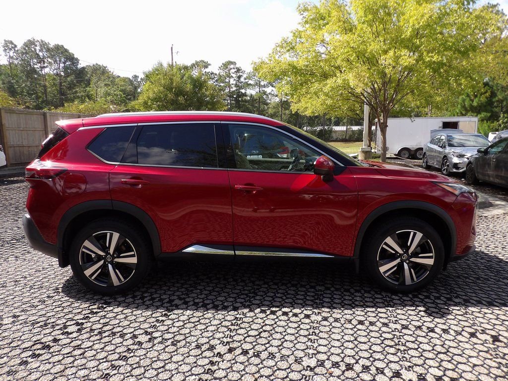 Used 2021 Nissan Rogue SL w/ Premium Package image 4