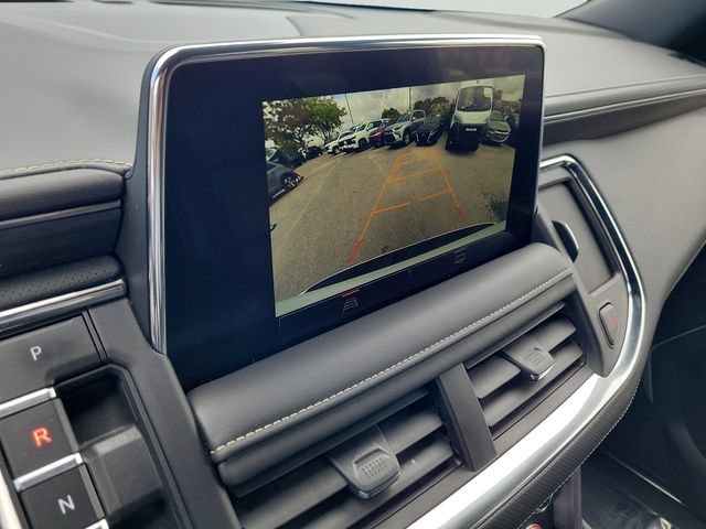 Used 2024 GMC Yukon XL SLT RWD image 31
