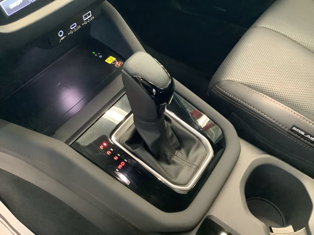 Certified 2025 Subaru Forester Touring AWD/4WD image 17