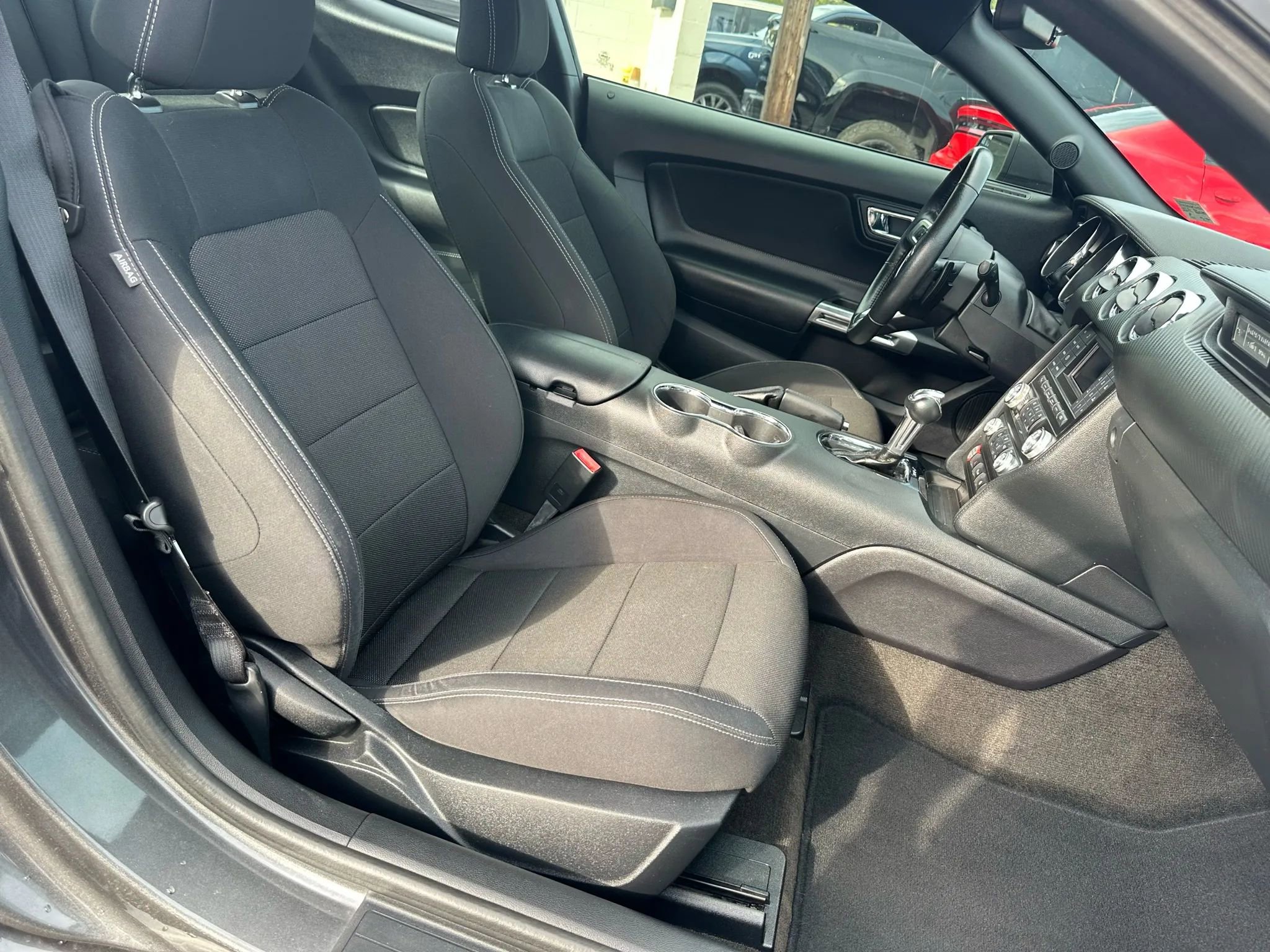 Used 2016 Ford Mustang Coupe image 18