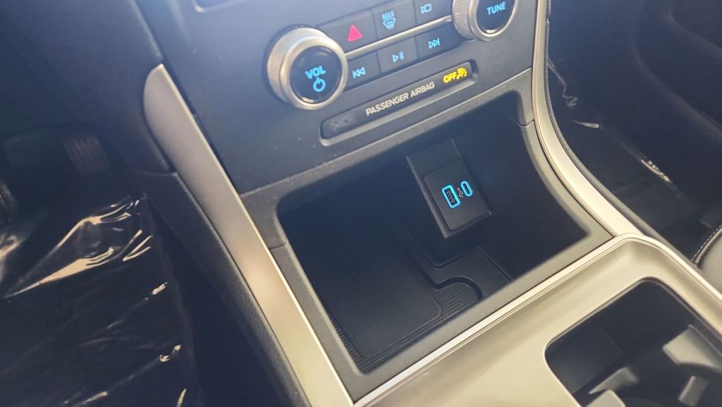 Used 2023 Ford Edge SEL w/ Convenience Package image 18