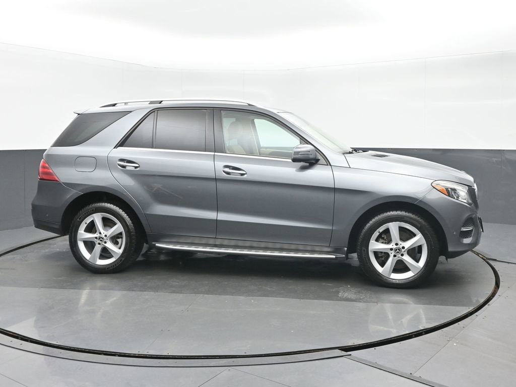 Used 2018 Mercedes-Benz GLE 350 4MATIC image 2