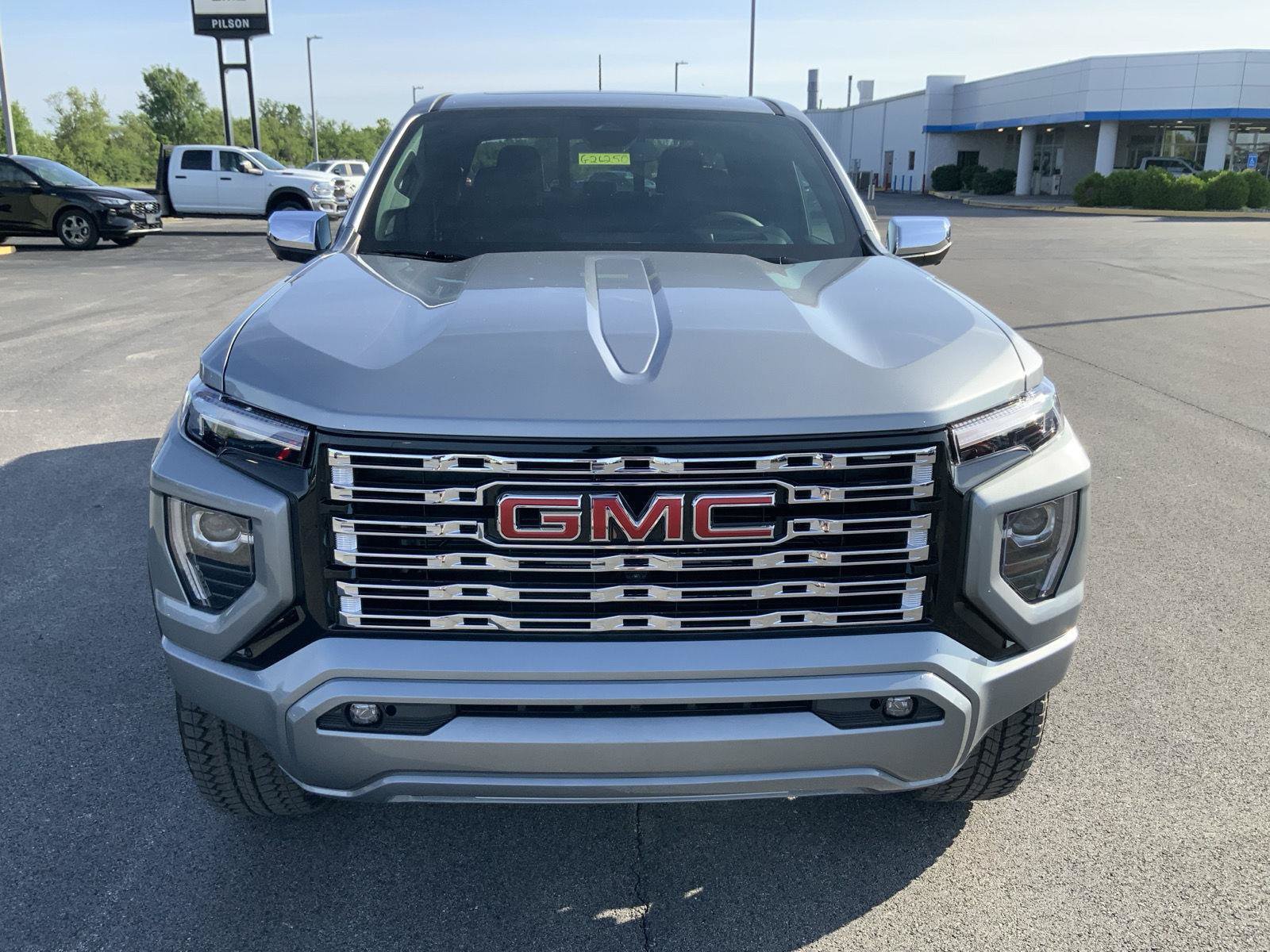 New 2026 GMC Canyon Denali AWD/4WD image 3