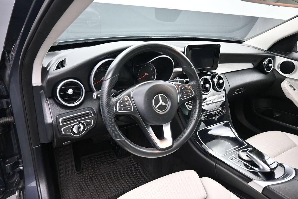 Used 2016 Mercedes-Benz C 300 4MATIC Sedan image 14