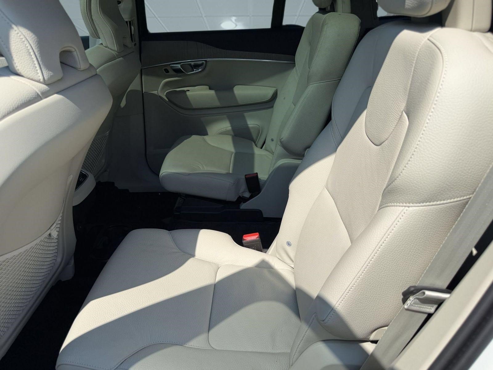 Certified 2025 Volvo XC90 B6 Plus w/ Protection Package Premier AWD/4WD image 22