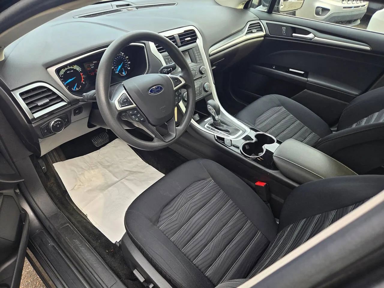 Used 2016 Ford Fusion SE image 49