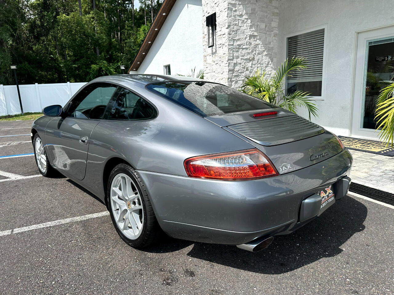 Used 2001 Porsche 911 Carrera image 12