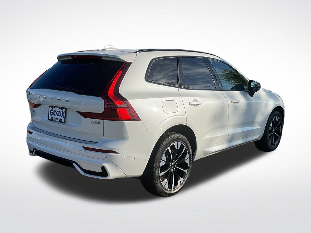 New 2026 Volvo XC60 B5 Plus w/ Protection Package Premier AWD/4WD image 8